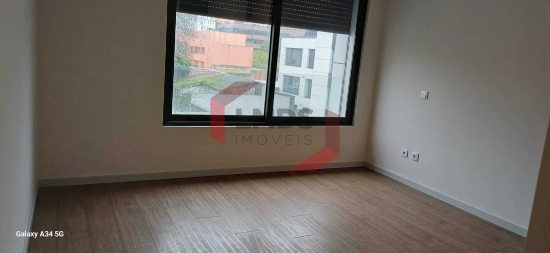 Apartamento T3 para Venda em Cedofeita, Santo Ildefonso, Sé, Miragaia, São Nicolau e Vitória Foto 5