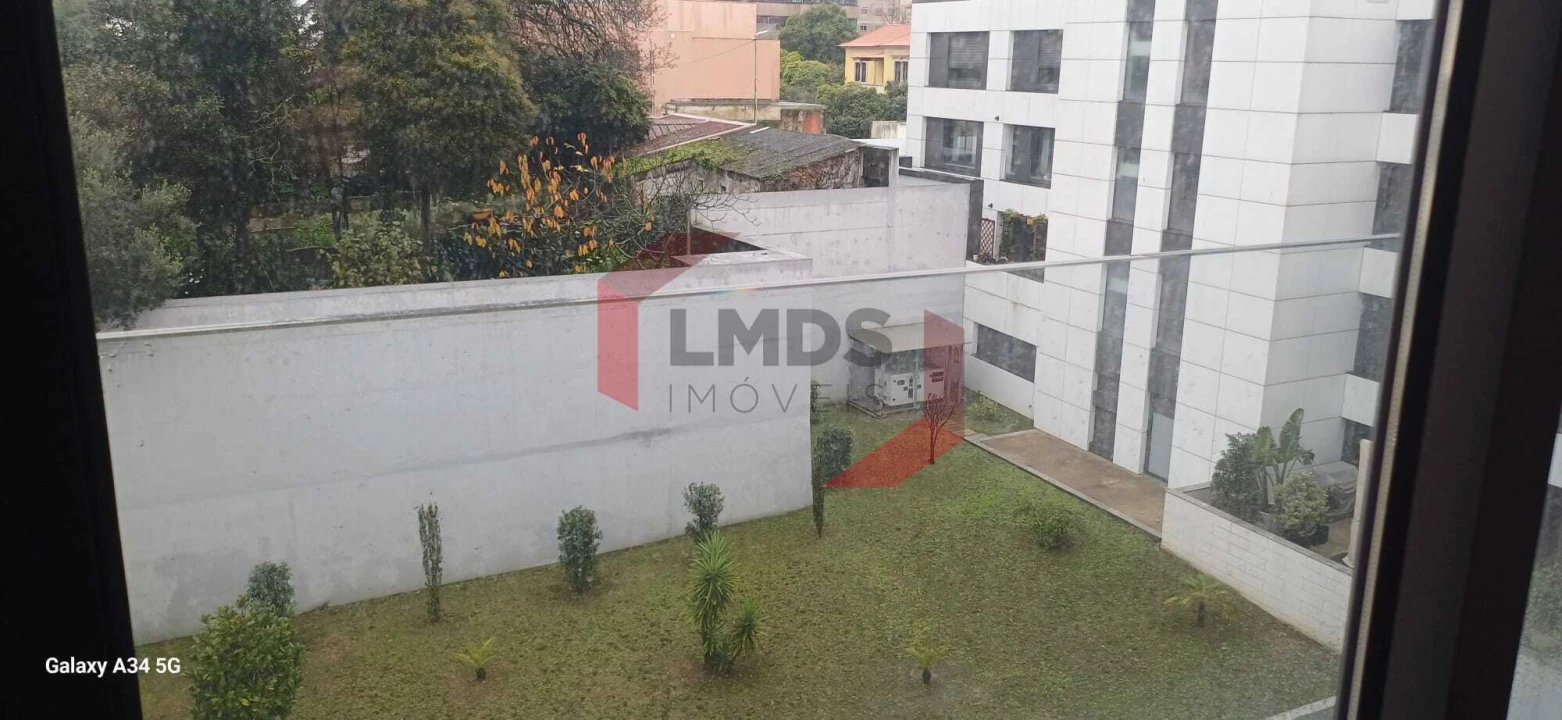 Apartamento T3 para Venda em Cedofeita, Santo Ildefonso, Sé, Miragaia, São Nicolau e Vitória Foto 7