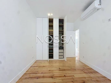 Apartamento T3 para Venda em São Vicente