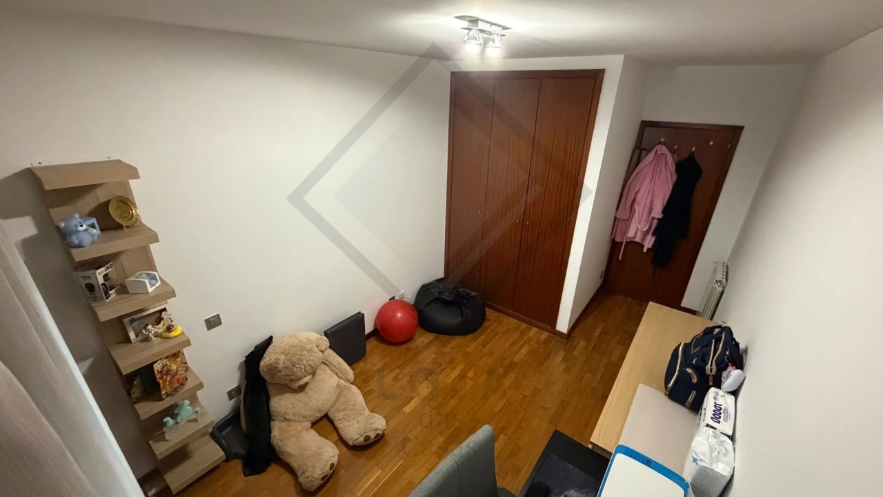 Apartamento T2 para Venda em Vila Verde e Barbudo Foto 5