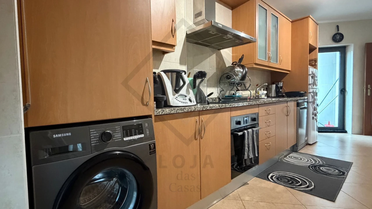 Apartamento T2 para Venda em Vila Verde e Barbudo Foto 2