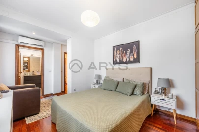 Apartamento T4 para Venda em Braga (São José de São Lázaro e São João do Souto)