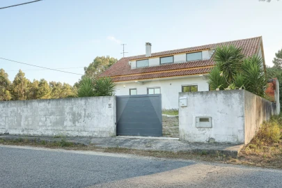 Moradia T3 para Venda em Ouca