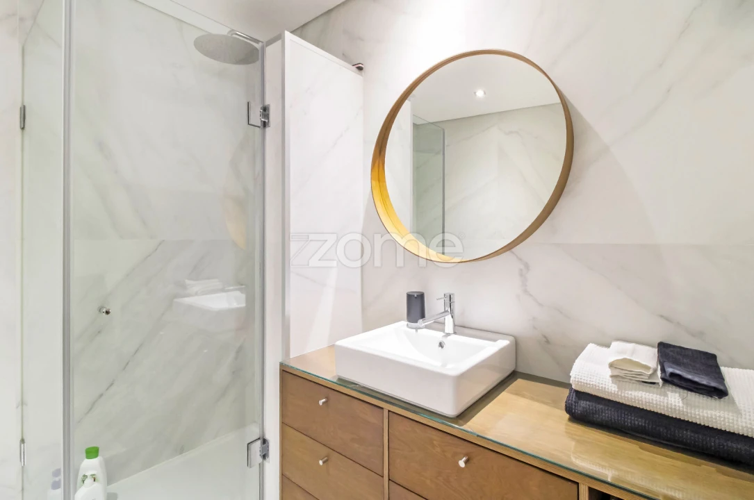 Apartamento T2 para Venda em Cedofeita, Santo Ildefonso, Sé, Miragaia, São Nicolau e Vitória Foto 31