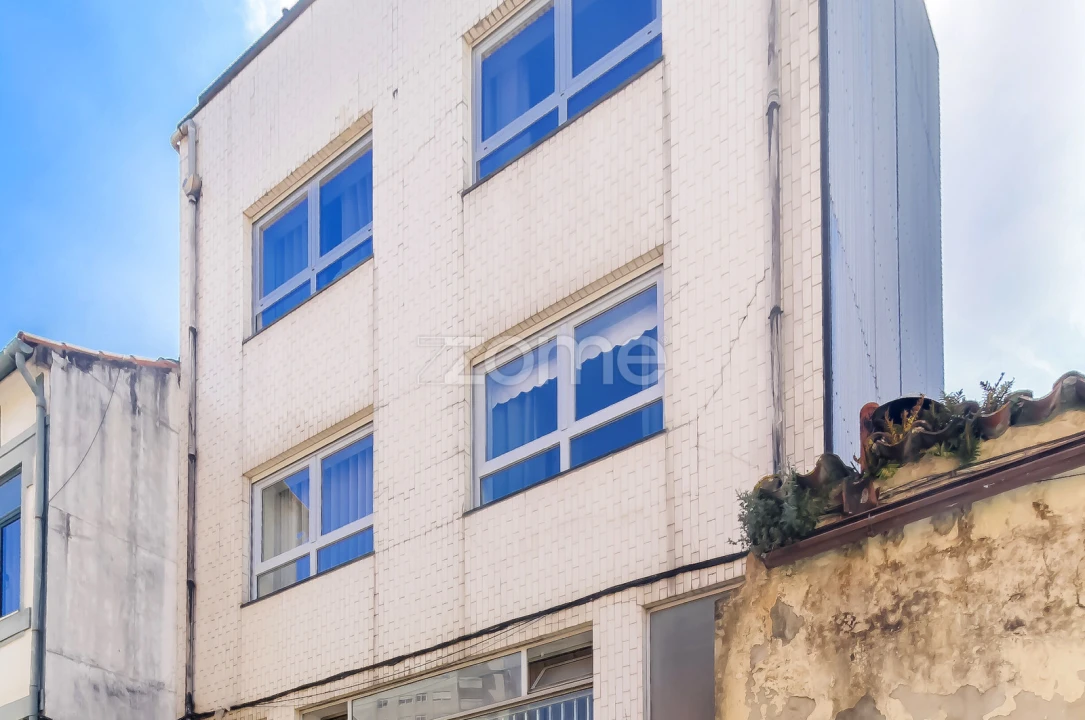 Apartamento T2 para Venda em Cedofeita, Santo Ildefonso, Sé, Miragaia, São Nicolau e Vitória Foto 35