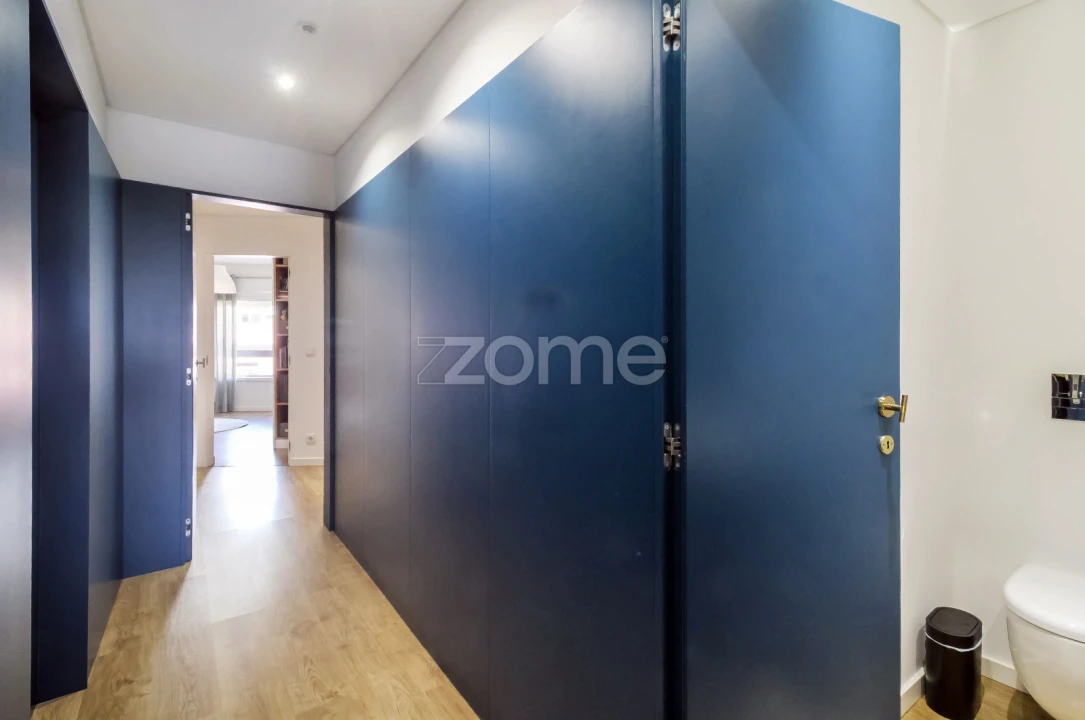 Apartamento T2 para Venda em Cedofeita, Santo Ildefonso, Sé, Miragaia, São Nicolau e Vitória Foto 2