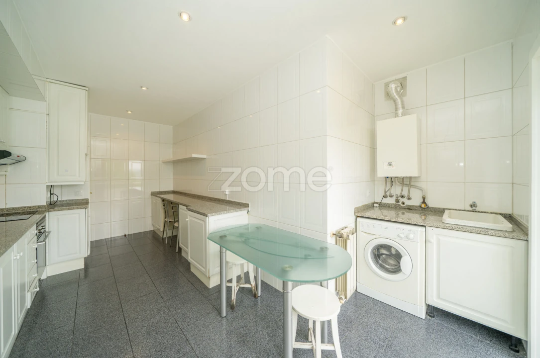 Apartamento T3 para Arrendamento em São Vicente (Braga) Foto 15