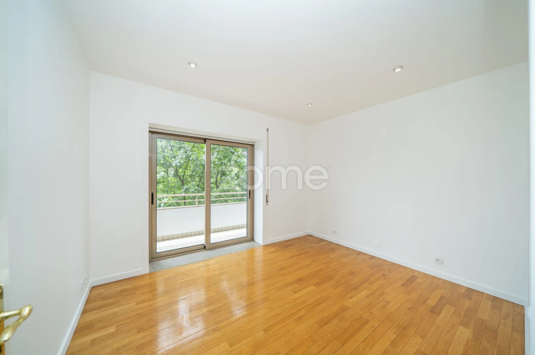 Apartamento T3 para Arrendamento em São Vicente (Braga) Foto 26