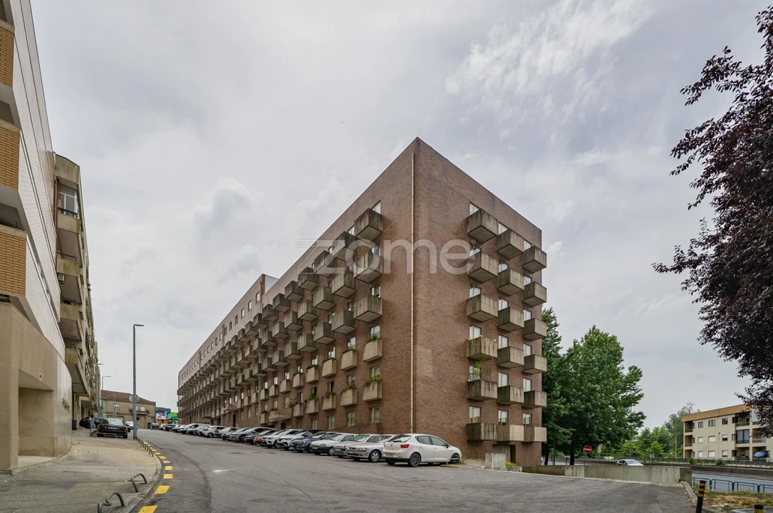 Apartamento T3 para Arrendamento em São Vicente (Braga) Foto 1