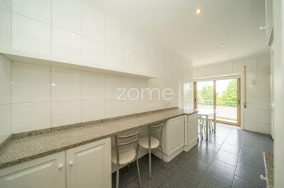 Apartamento T3 para Arrendamento em São Vicente (Braga)