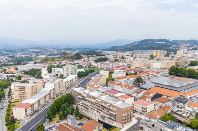 Apartamento T3 para Arrendamento em São Vicente (Braga)