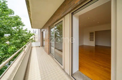 Apartamento T3 para Arrendamento em São Vicente (Braga)