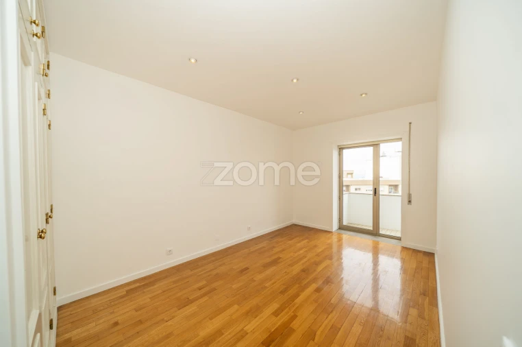 Apartamento T3 para Arrendamento em São Vicente (Braga) Foto 30