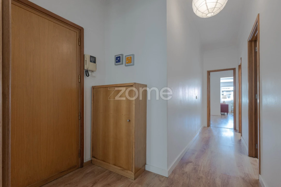 Apartamento T3 para Venda em Paranhos Foto 3
