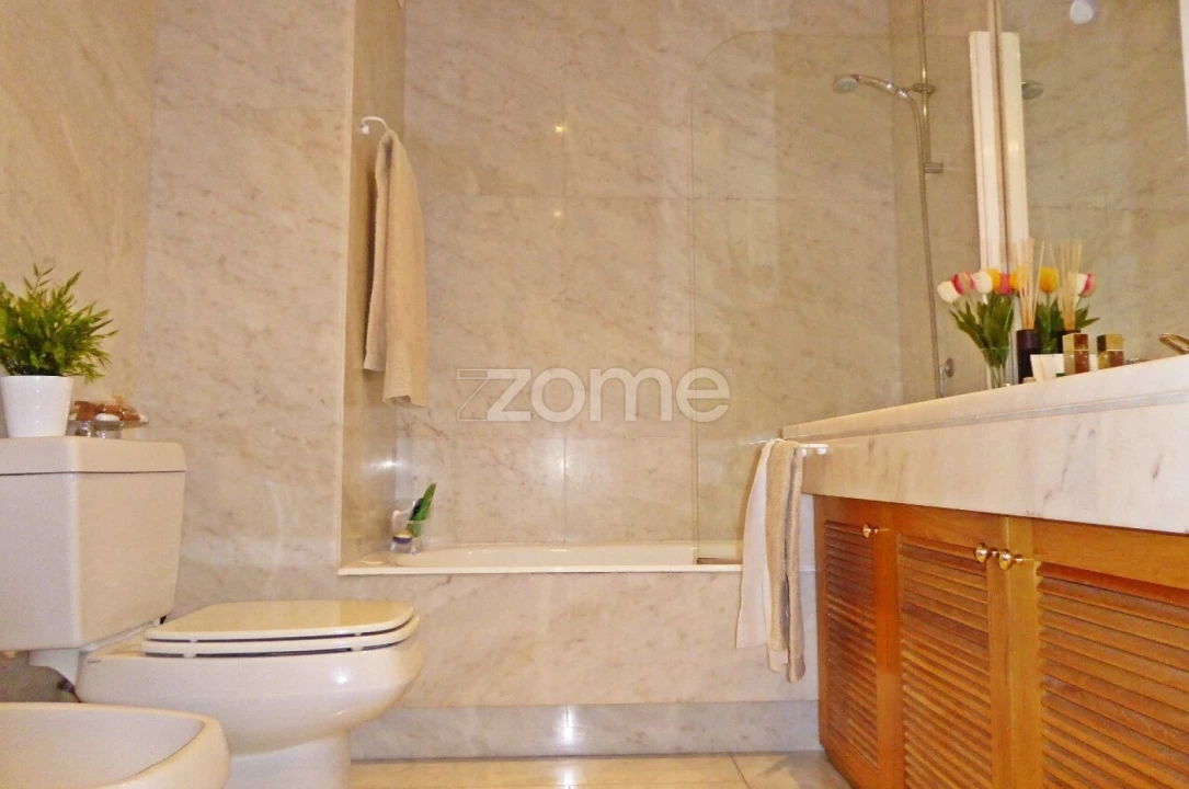 Apartamento T4 para Arrendamento em Aldoar, Foz do Douro e Nevogilde Foto 7