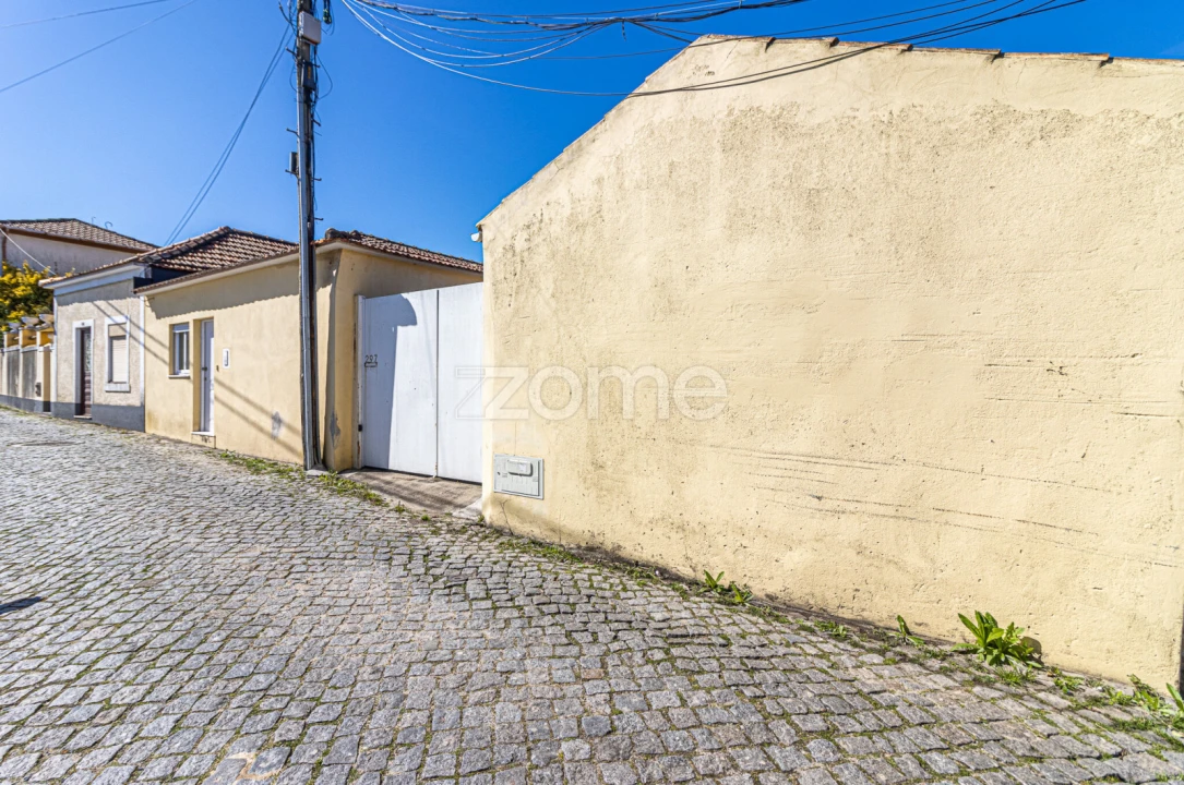 Moradia T4 para Venda em Pedroso e Seixezelo Foto 16