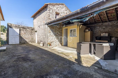 Moradia T4 para Venda em Pedroso e Seixezelo