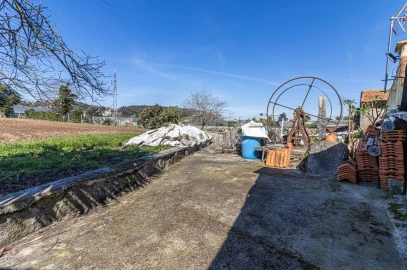 Moradia T4 para Venda em Pedroso e Seixezelo