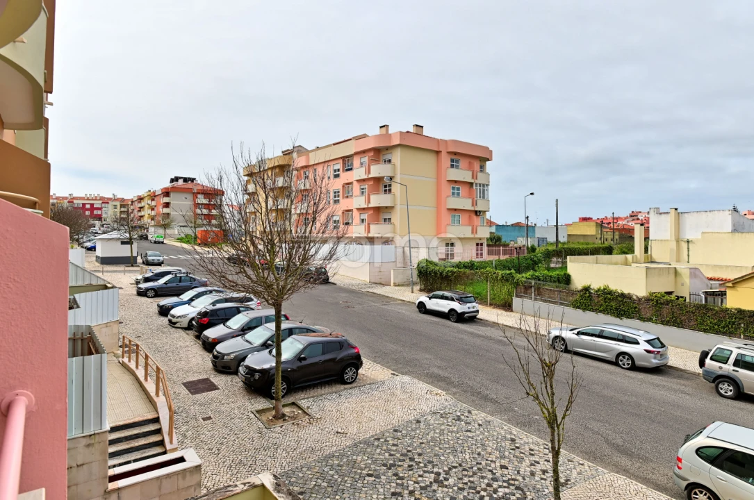 Apartamento T3 para Arrendamento em São Domingos de Rana Foto 27
