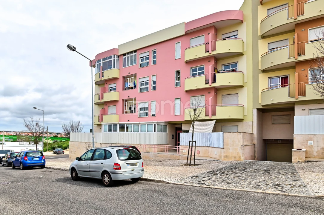 Apartamento T3 para Arrendamento em São Domingos de Rana Foto 30