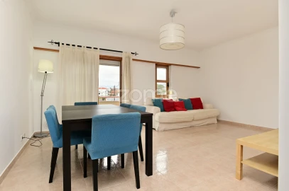 Apartamento T3 para Arrendamento em São Domingos de Rana