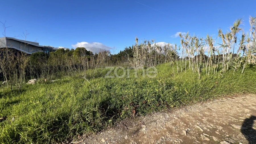 Terreno para Venda em Rio de Mouro