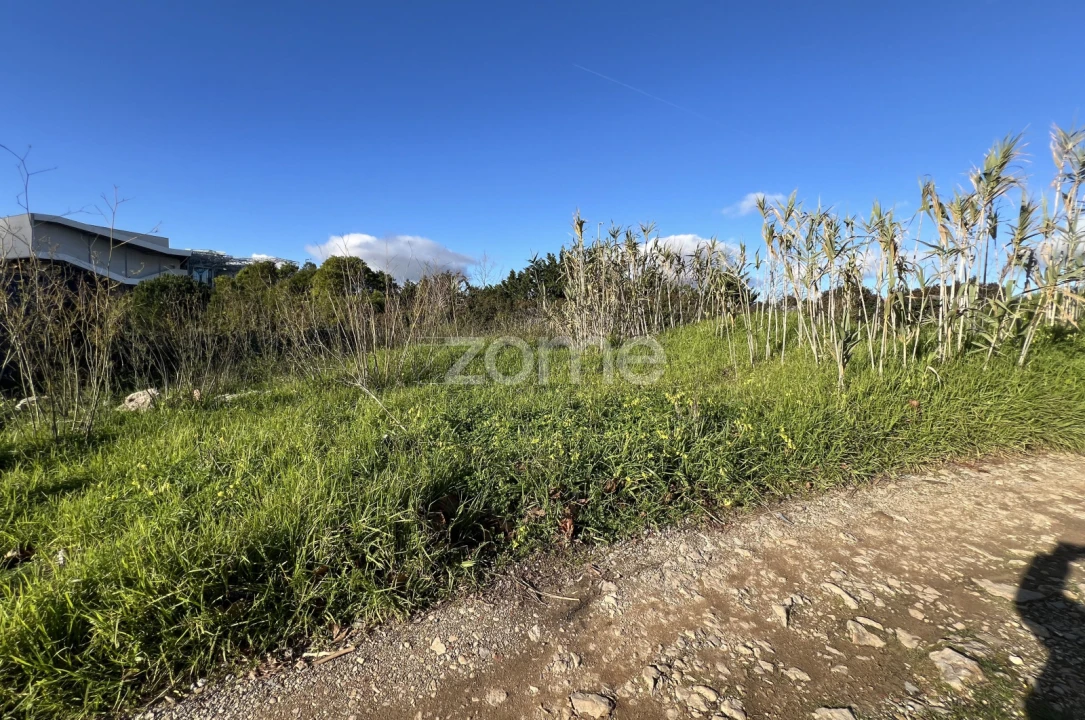 Terreno para Venda em Rio de Mouro Foto 5