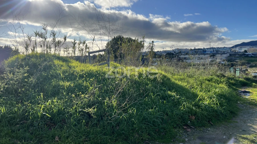 Terreno para Venda em Rio de Mouro