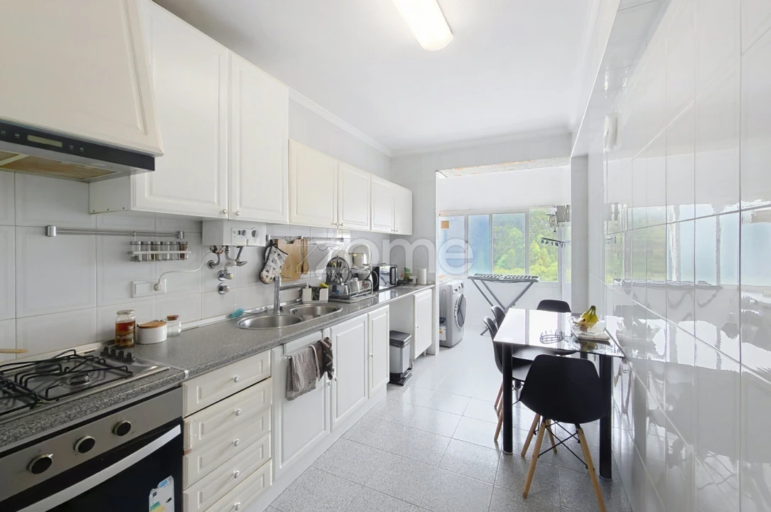 Apartamento T3 para Venda em Esgueira Foto 1