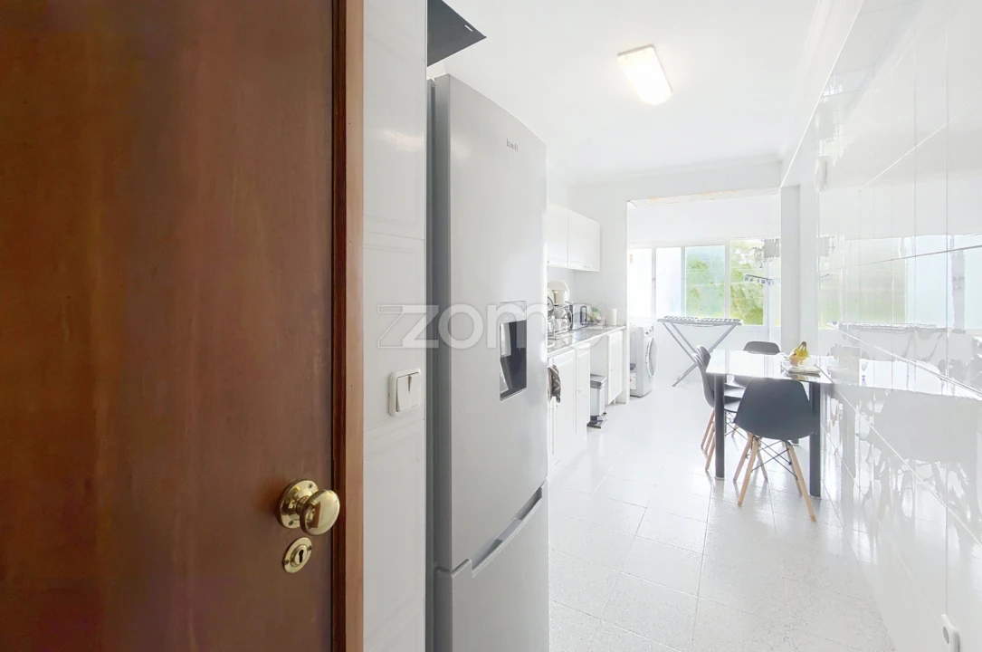 Apartamento T3 para Venda em Esgueira Foto 2