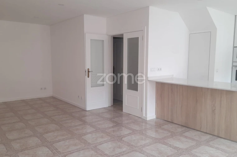 Apartamento T3 para Venda em Pombal Foto 4