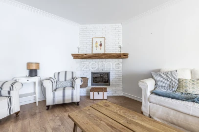 Apartamento T2 para Venda em Carcavelos e Parede