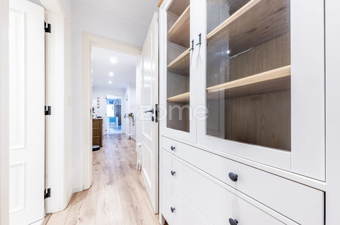 Apartamento T2 para Venda em Carcavelos e Parede Foto 12