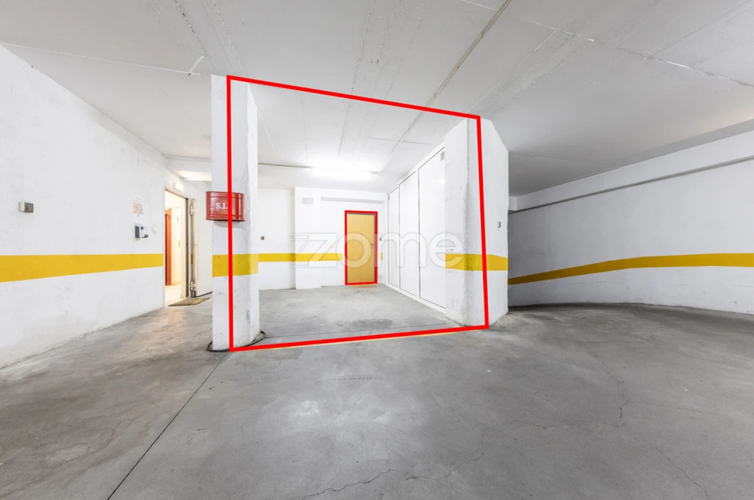 Apartamento T2 para Venda em Carcavelos e Parede Foto 20