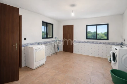 Moradia T5 para Venda em Almagreira