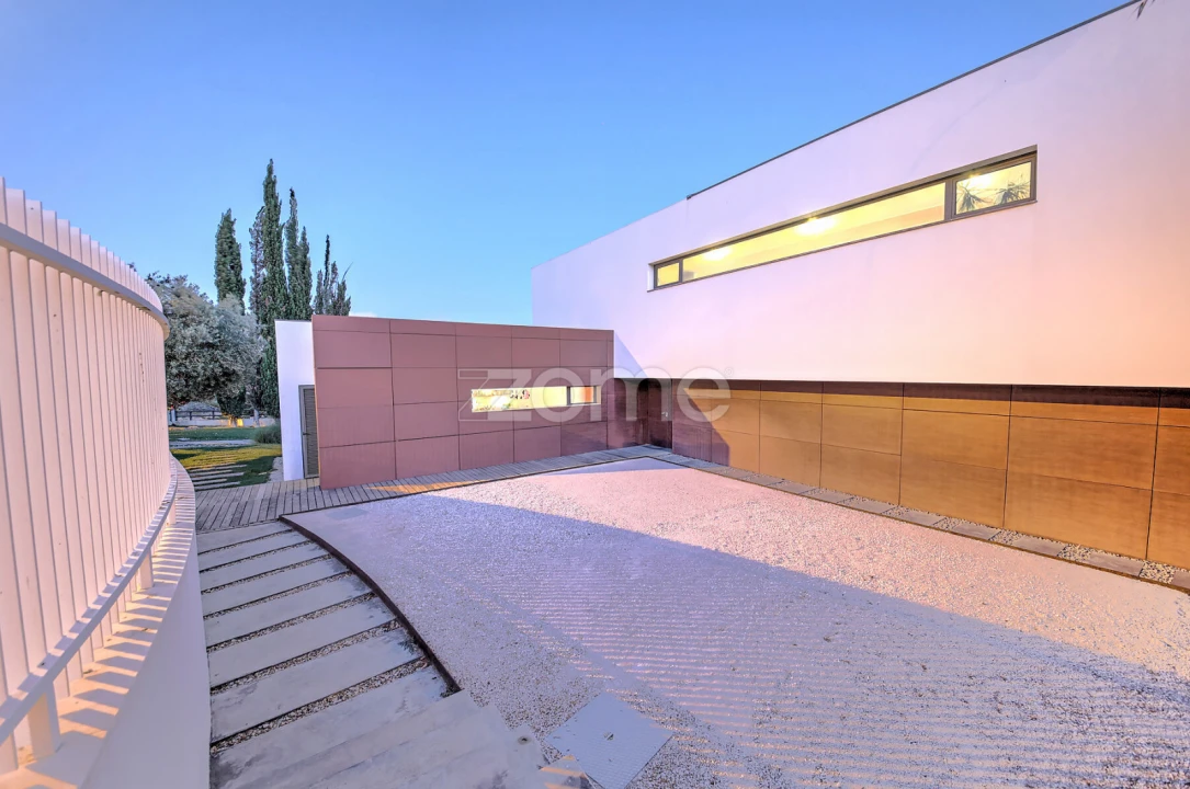 Moradia T5 para Venda em Oeiras e São Julião da Barra, Paço de Arcos e Caxias Foto 52