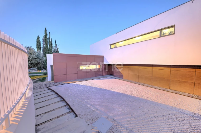 Moradia T5 para Venda em Oeiras e São Julião da Barra, Paço de Arcos e Caxias Foto 52