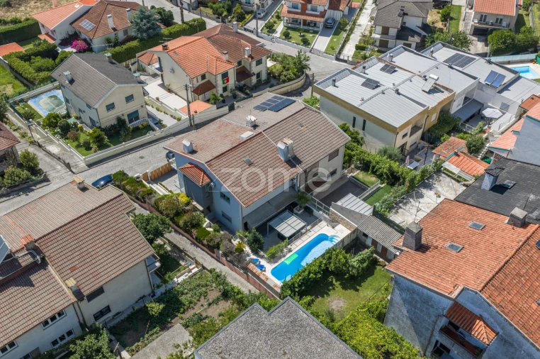 Moradia T4 para Venda em Celeirós, Aveleda e Vimieiro Foto 3