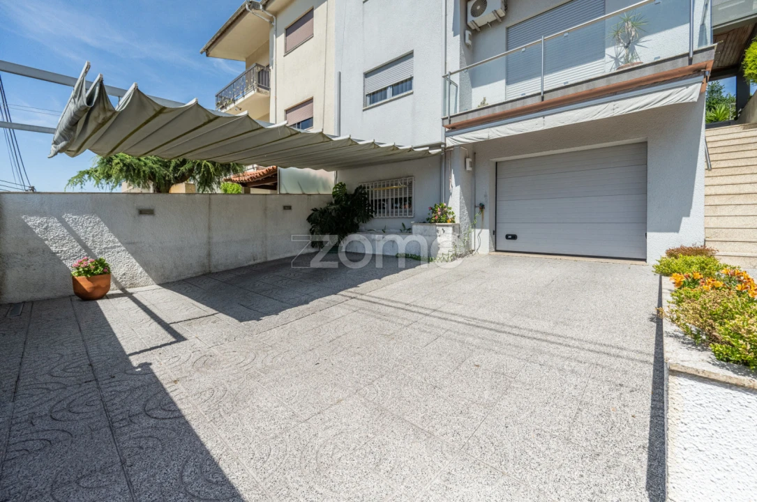 Moradia T4 para Venda em Celeirós, Aveleda e Vimieiro Foto 9