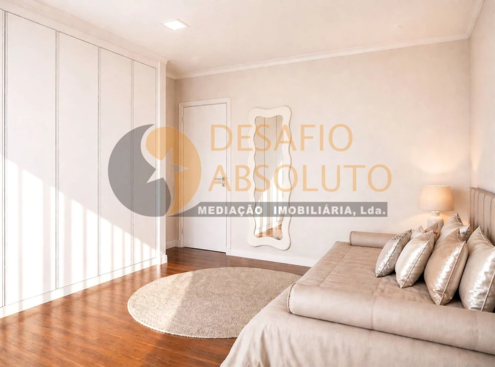 Moradia T4 para Venda em Fernao Ferro Foto 14