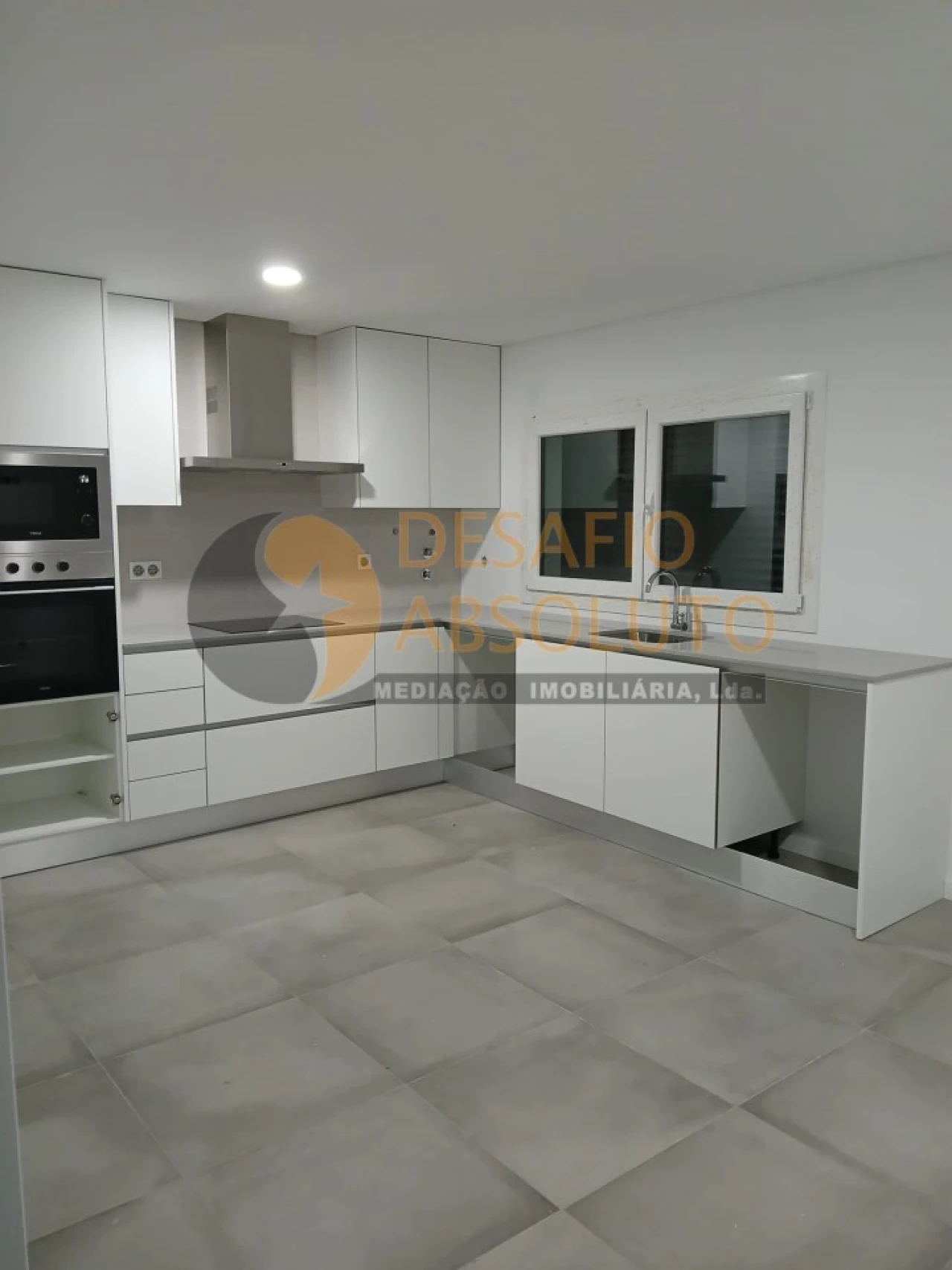 Moradia T3 para Venda em Fernao Ferro Foto 4