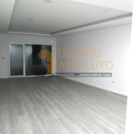 Moradia T3 para Venda em Fernao Ferro