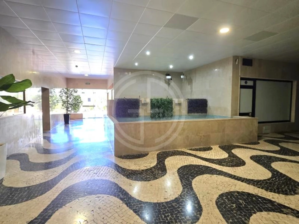 Apartamento T1 para Venda em Quarteira Foto 12