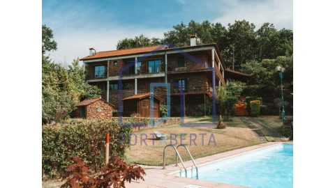Quinta T4 para Venda em Foz do Sousa e Covelo