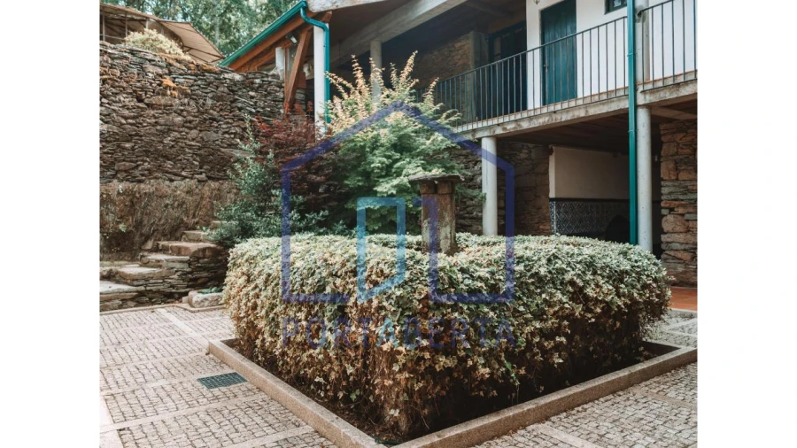 Quinta T4 para Venda em Foz do Sousa e Covelo Foto 10