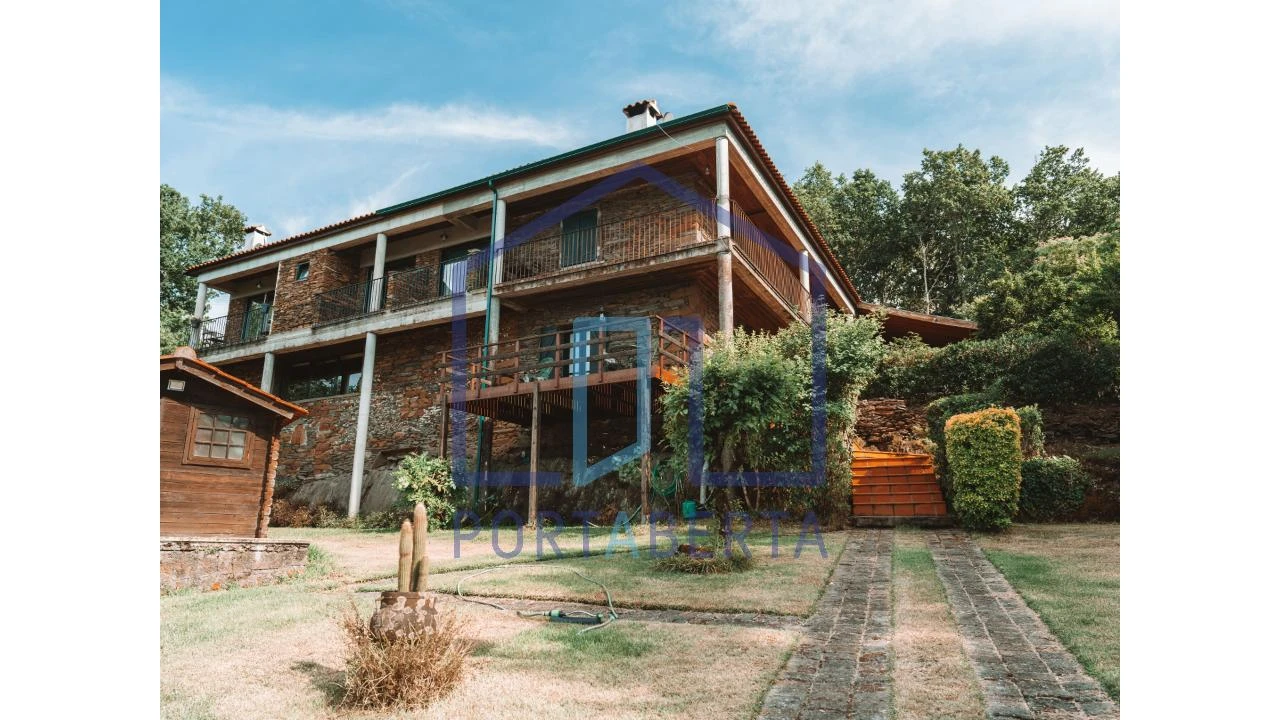 Quinta T4 para Venda em Foz do Sousa e Covelo Foto 12