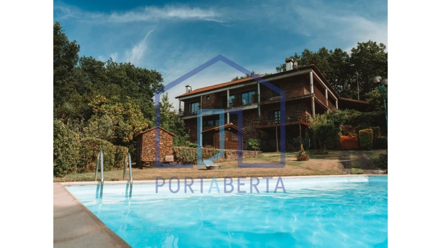 Quinta T4 para Venda em Foz do Sousa e Covelo