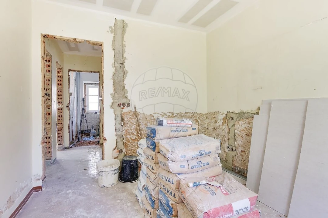 Apartamento T0 para Venda em Almada, Cova da Piedade, Pragal e Cacilhas Foto 7