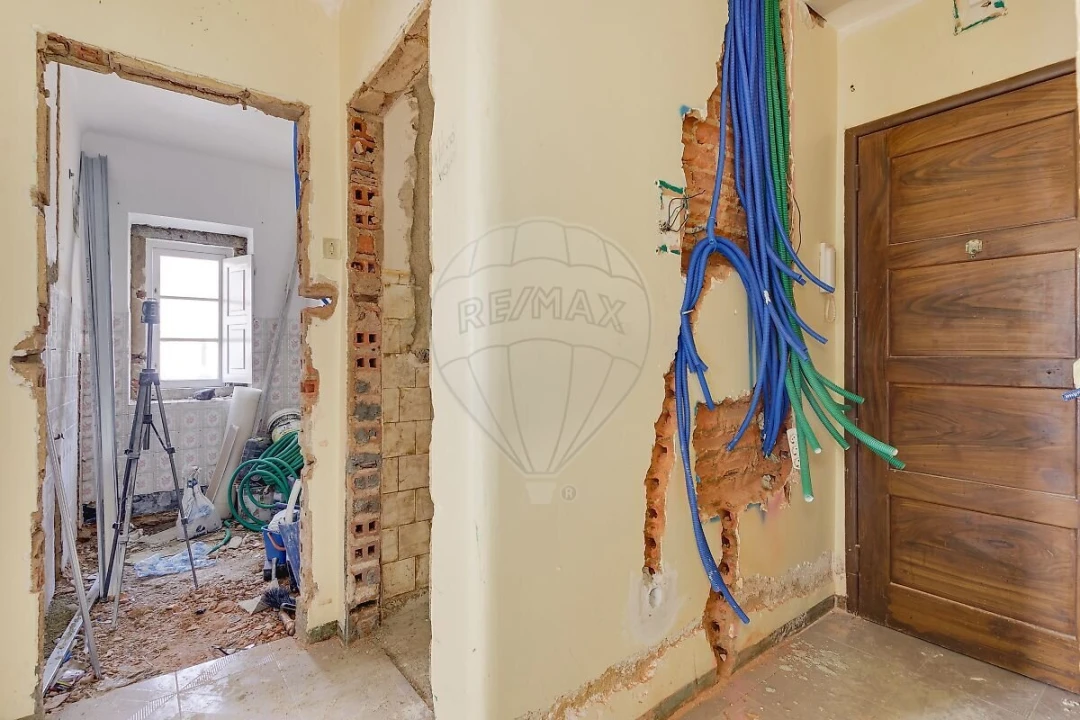 Apartamento T0 para Venda em Almada, Cova da Piedade, Pragal e Cacilhas Foto 12