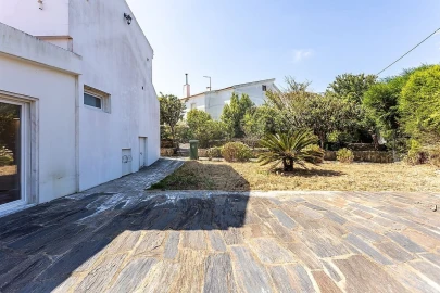 Moradia T0 para Venda em São João das Lampas e Terrugem